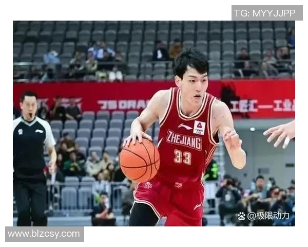 2017年CBA上海队与新疆队激战回顾精彩瞬间与关键时刻分析