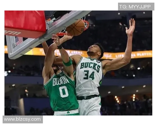 查内尔与安特卫普激战正酣双方争夺胜利的精彩瞬间回顾