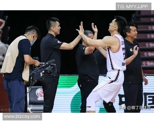 辽宁男篮迎战同曦队精彩对决回顾及赛后分析