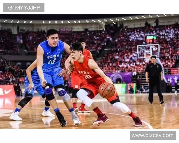 胡金秋的篮球之路:从青涩少年到CBA明星的成长故事与荣耀时刻 胡金秋的篮球之路:从青涩少年到CBA明星的成长故事与荣耀时刻