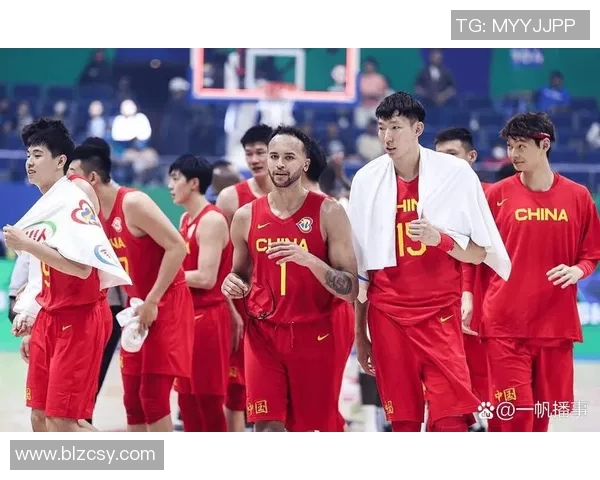 新疆男篮对阵深圳队精彩录像回放全程回顾与赛后分析