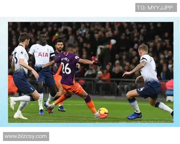 巡游者与加的夫城的激烈对决展现英冠联赛的精彩瞬间与球队风采