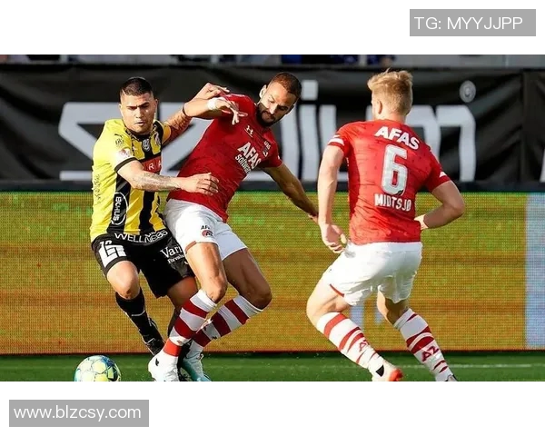 马尔墨与克卢日的激烈对决揭示足球战术与团队合作的重要性 马尔墨与克卢日的激烈对决揭示足球战术与团队合作的重要性